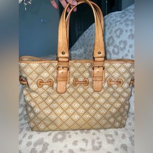 Dooney and Bourke purse